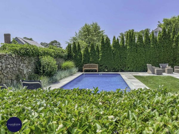 Cape Cod Home 994766