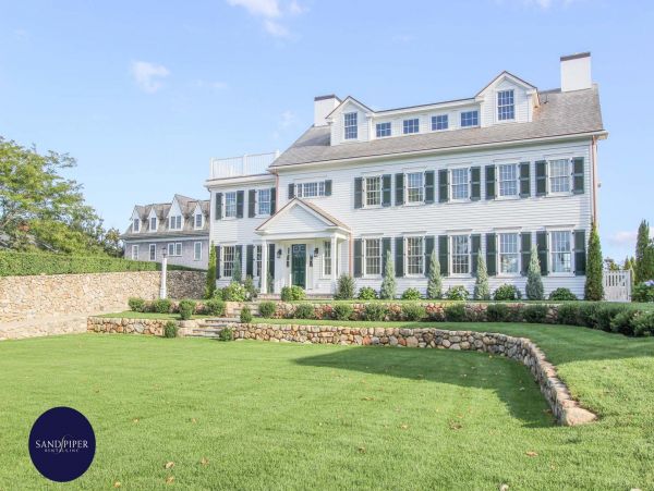 Cape Cod Home 994766
