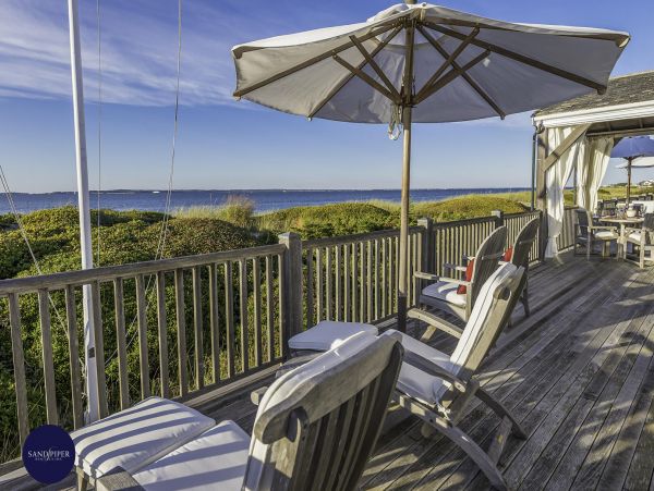 Cape Cod Home 994767