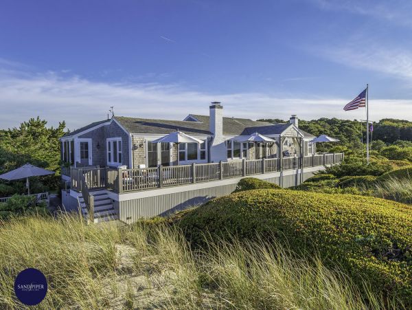 Cape Cod Home 994767