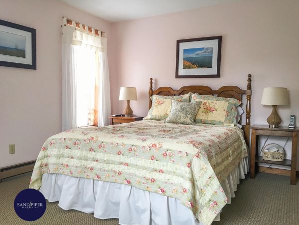 Cape Cod Home 994768