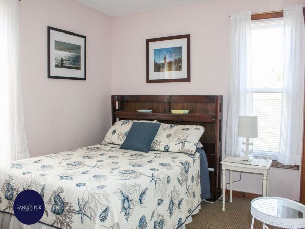 Cape Cod Home 994768