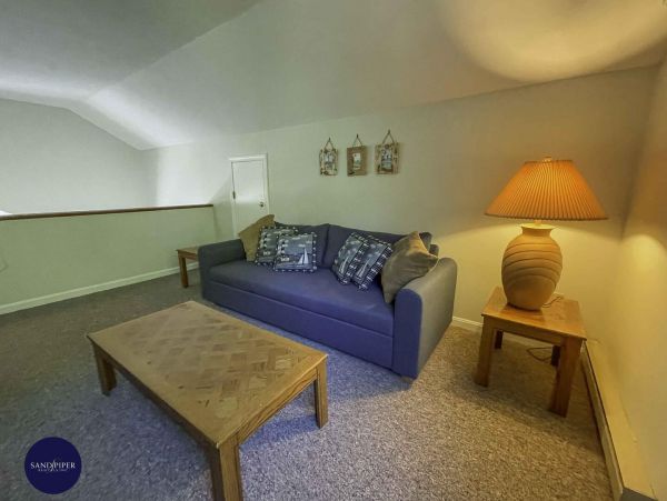 Cape Cod Home 994770