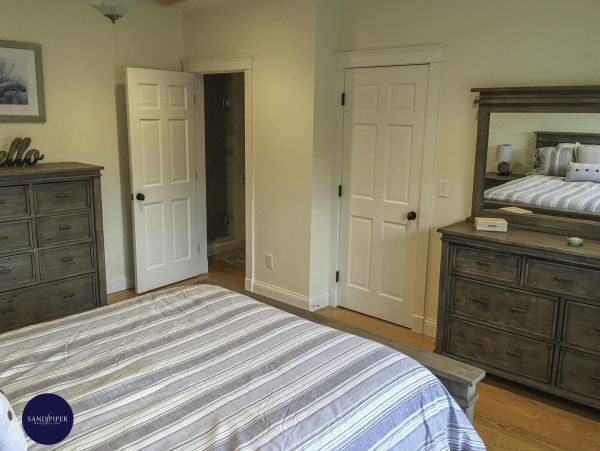 Cape Cod Home 994773