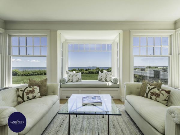 Cape Cod Home 994774