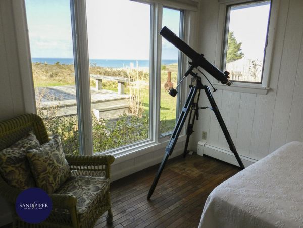 Cape Cod Home 994775