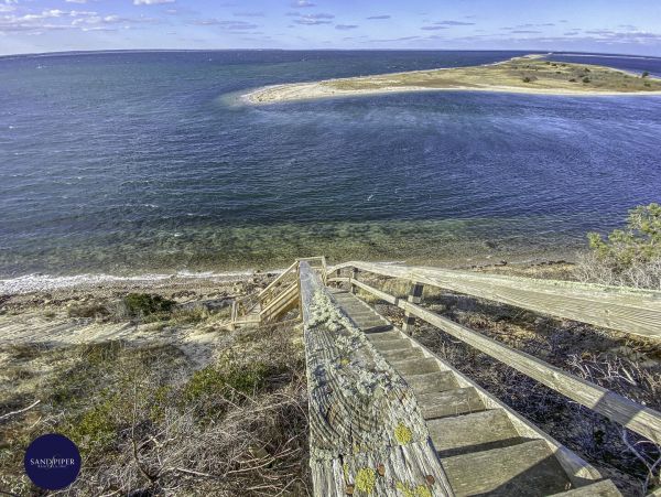 Cape Cod Home 994775