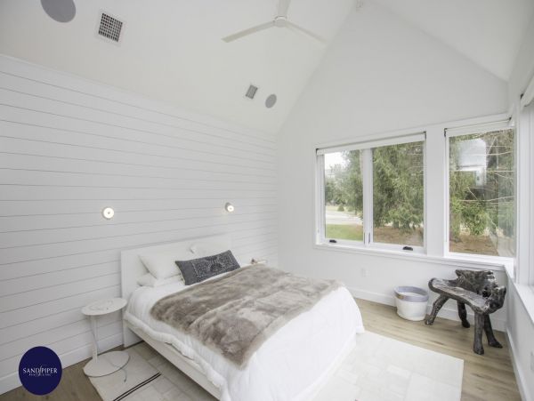 Cape Cod Home 994777