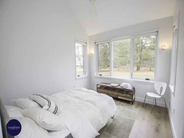 Cape Cod Home 994777