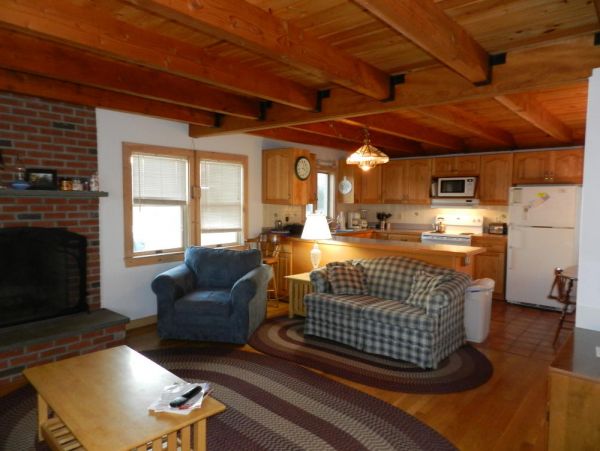 Cape Cod Home 994779