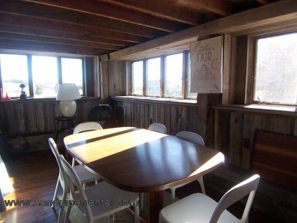 Cape Cod Home 994780