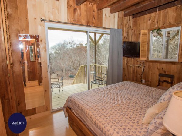 Cape Cod Home 994783