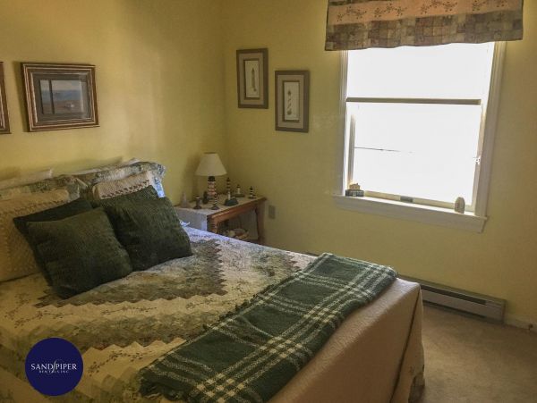 Cape Cod Home 994785
