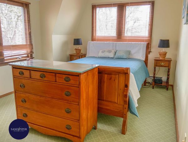 Cape Cod Home 994788