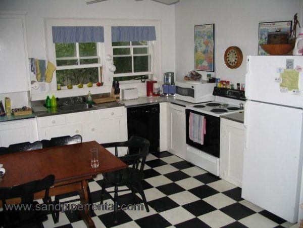 Cape Cod Home 994790