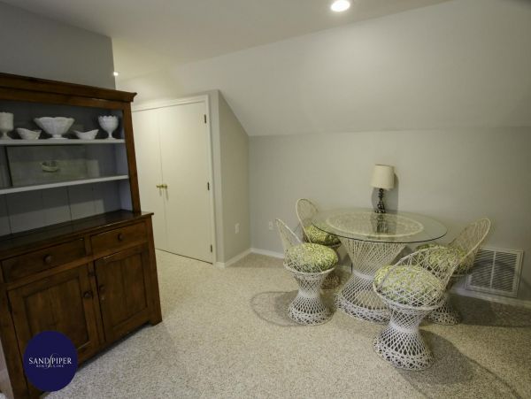 Cape Cod Home 994791