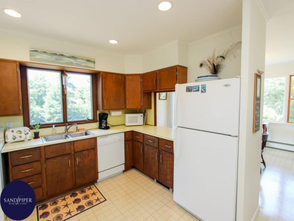 Cape Cod Home 994793