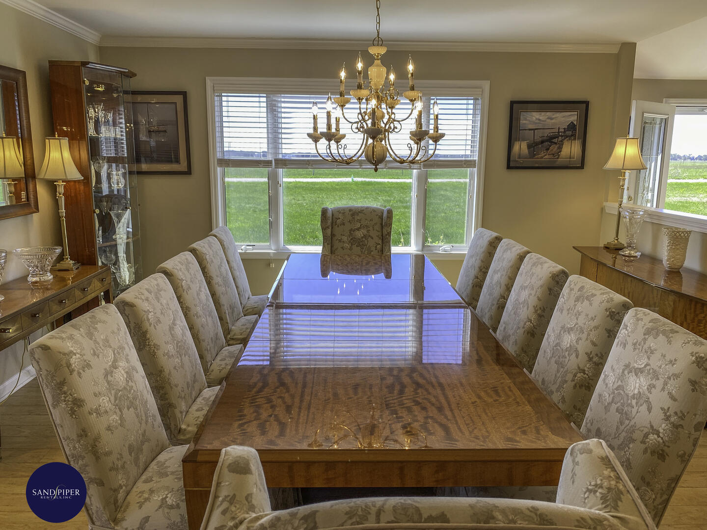 Cape Cod Home 994794