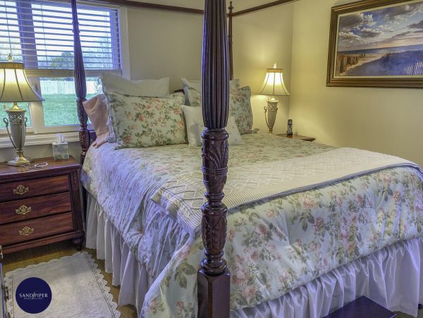 Cape Cod Home 994794