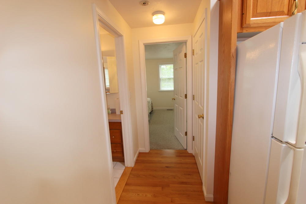 Cape Cod Home 994796