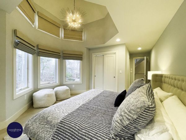 Cape Cod Home 994798