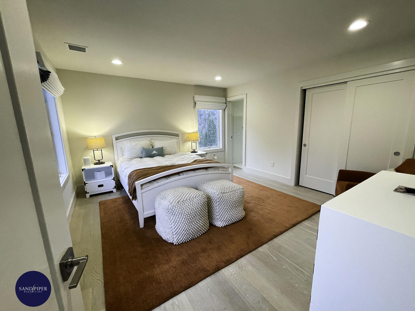 Cape Cod Home 994798