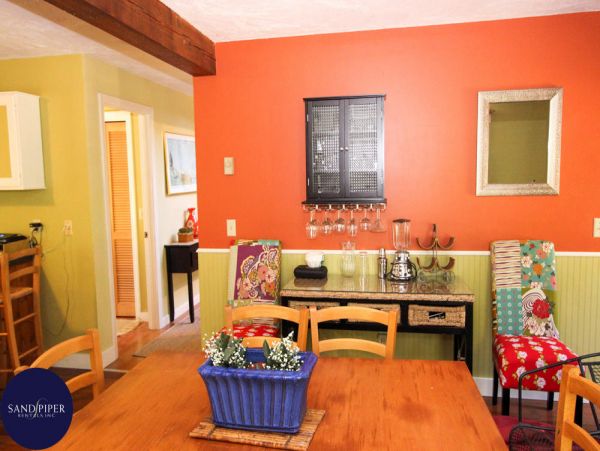 Cape Cod Home 994799