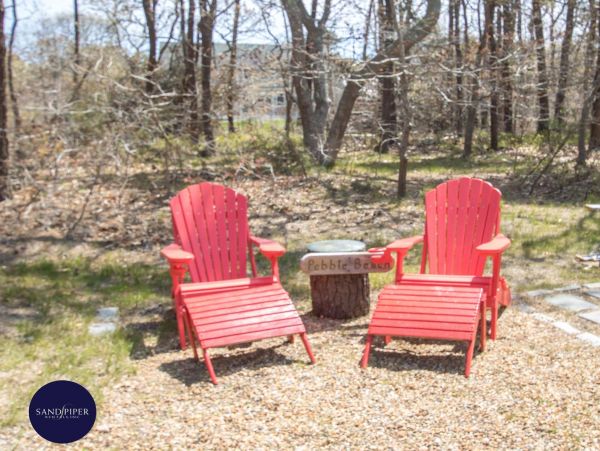 Cape Cod Home 994799