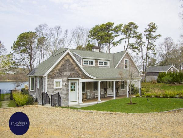 Cape Cod Home 994801