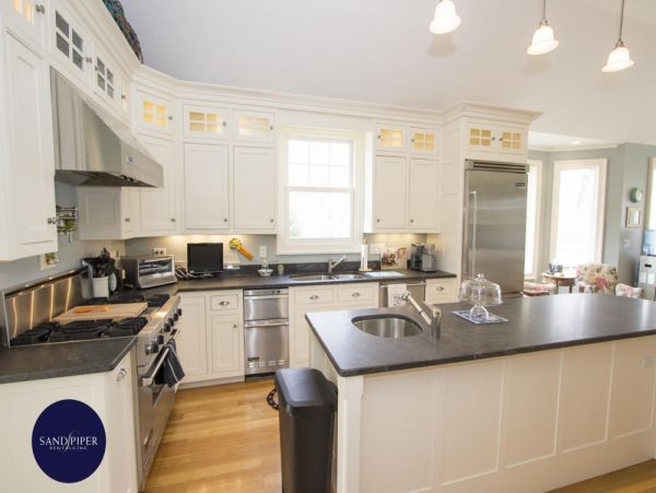 Cape Cod Home 994801