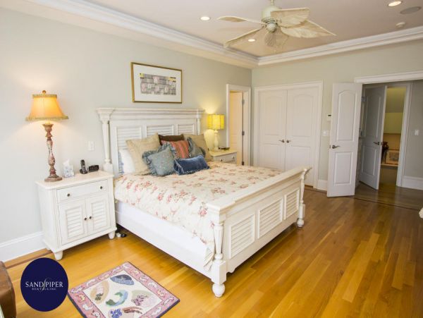Cape Cod Home 994801