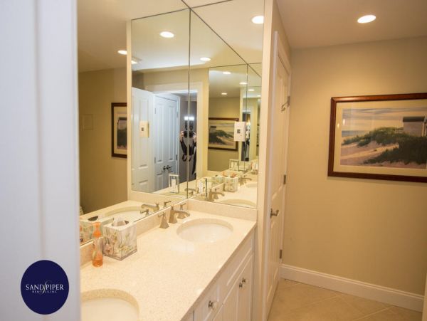 Cape Cod Home 994801