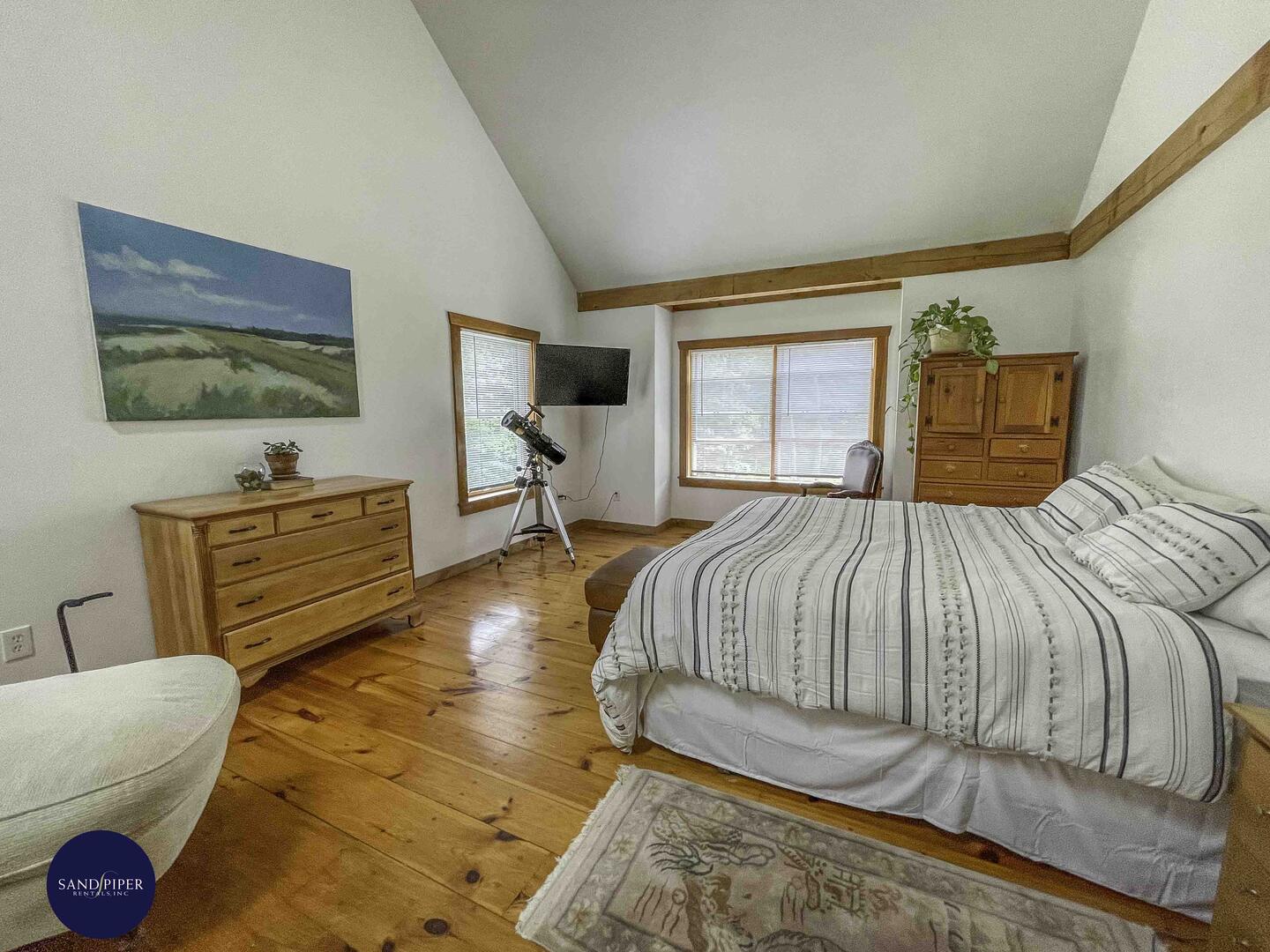 Cape Cod Home 994802