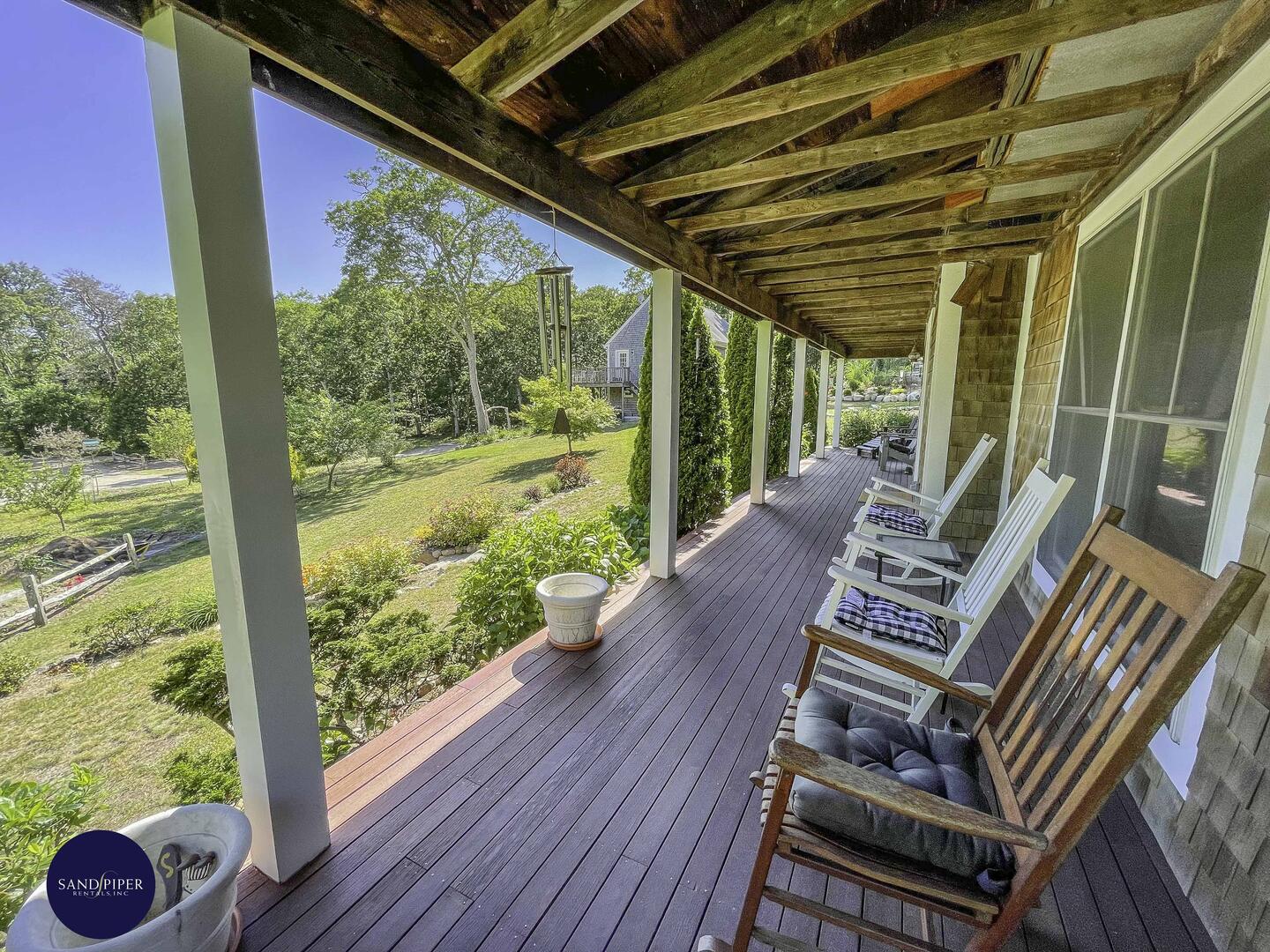 Cape Cod Home 994802
