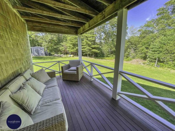Cape Cod Home 994802