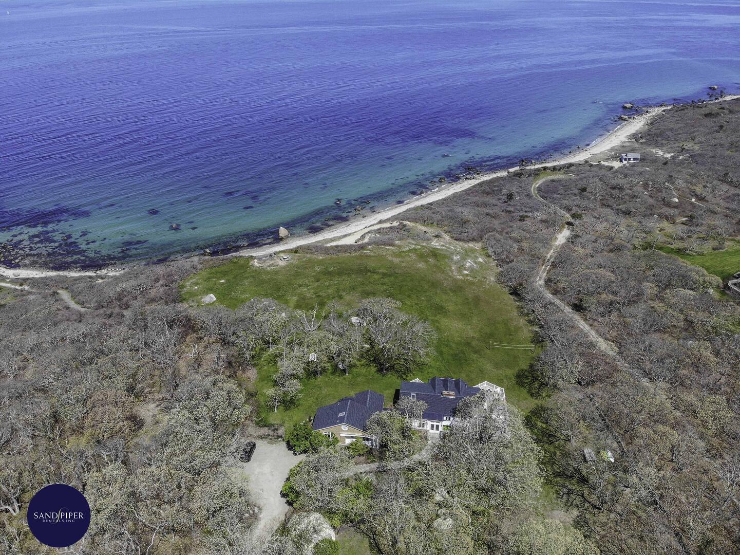 Cape Cod Home 994803