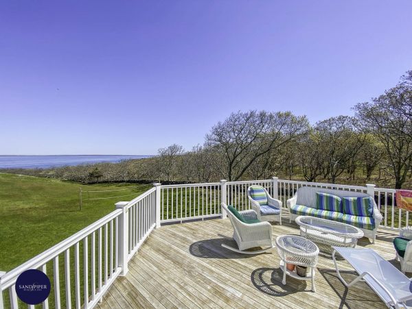 Cape Cod Home 994803