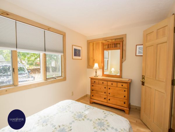 Cape Cod Home 994804