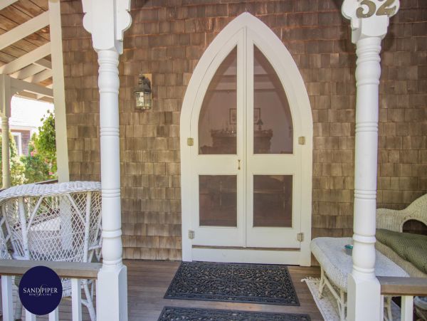 Cape Cod Home 994805