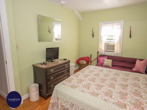 Cape Cod Home 994805