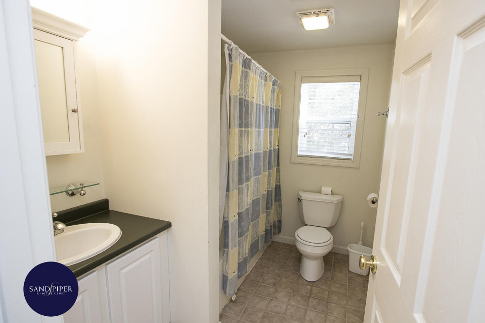 Cape Cod Home 994806
