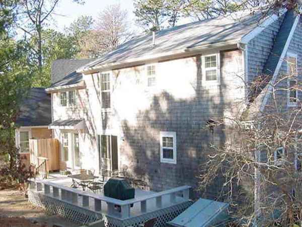 Cape Cod Home 994806