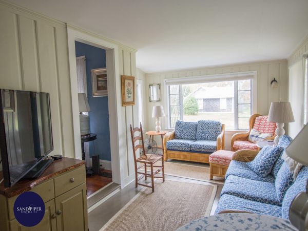Cape Cod Home 994807