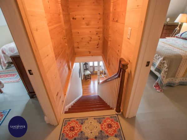 Cape Cod Home 994807