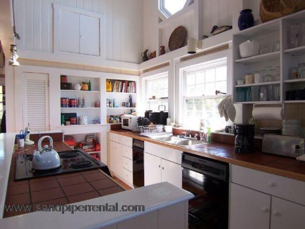 Cape Cod Home 994808