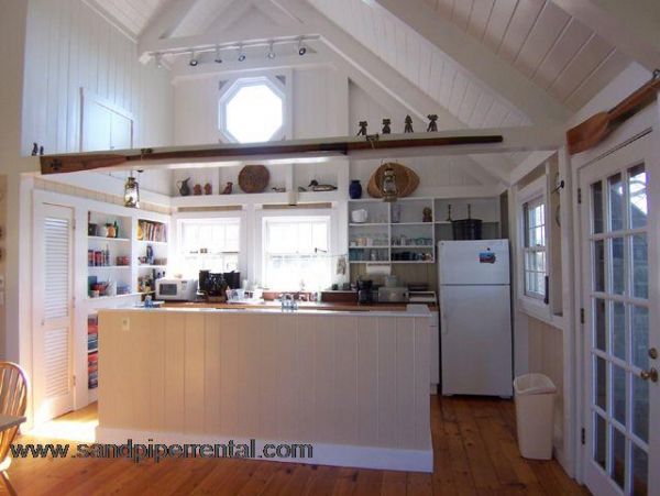 Cape Cod Home 994808
