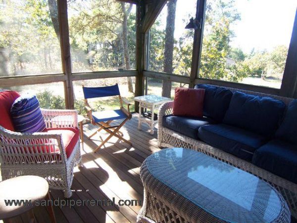 Cape Cod Home 994808