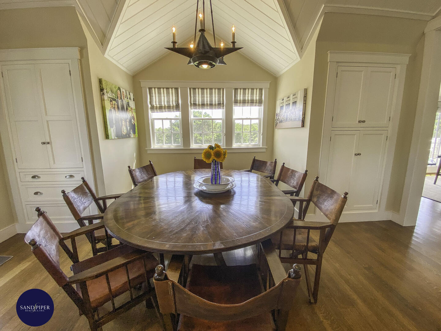 Cape Cod Home 994814