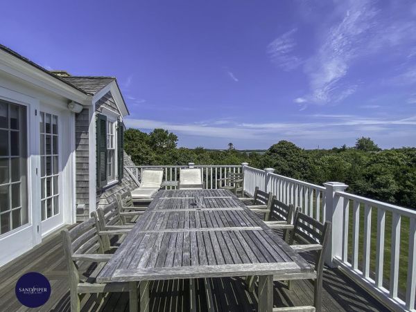 Cape Cod Home 994814