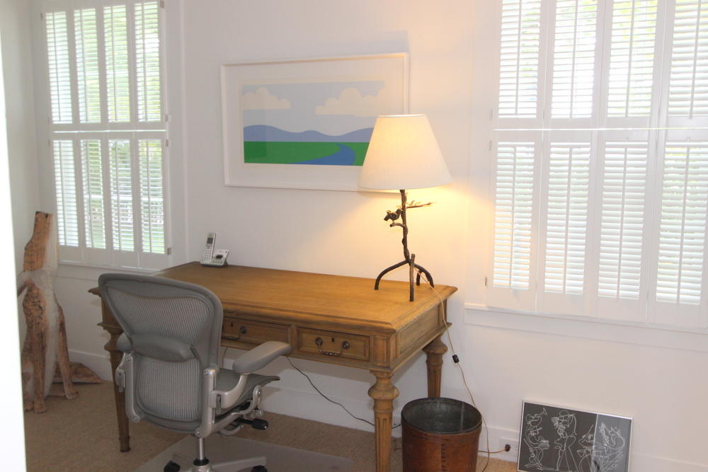 Cape Cod Home 994820